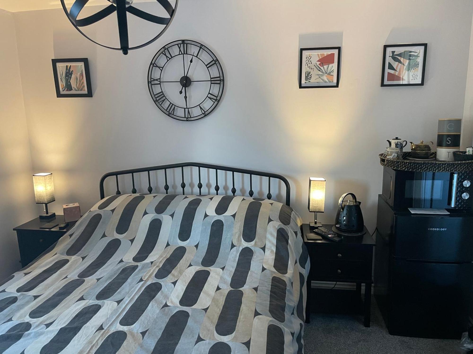 Cosy Home From Home With Private Bathroom - Free Parking Cardiff Exterior photo